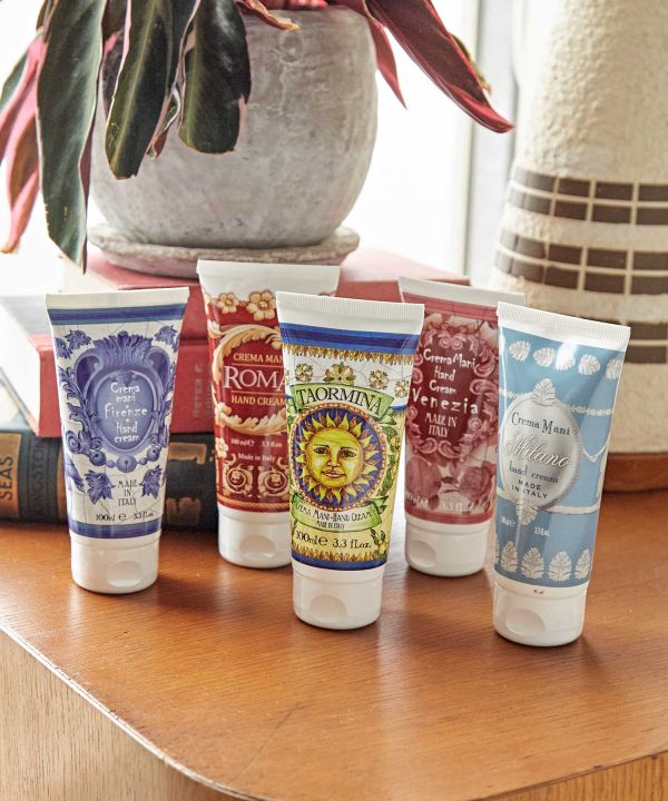 �yFrom�C�^���A�z���f�B�@���E�}�����J�n���h�N���[��