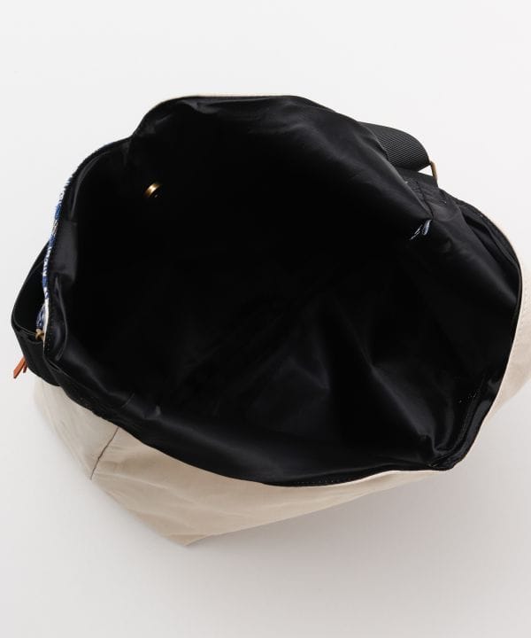 �R�}�����a�`�f