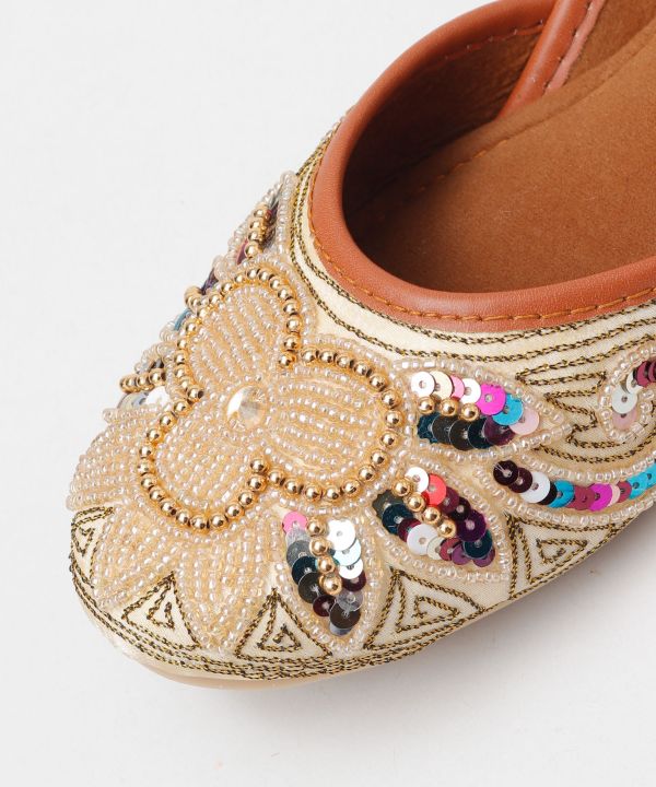 �r�[�Y�W���b�e�B