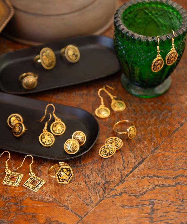 �yFrom�X�y�C���z�_�}�X�L�i�[�h�s�A�X�r