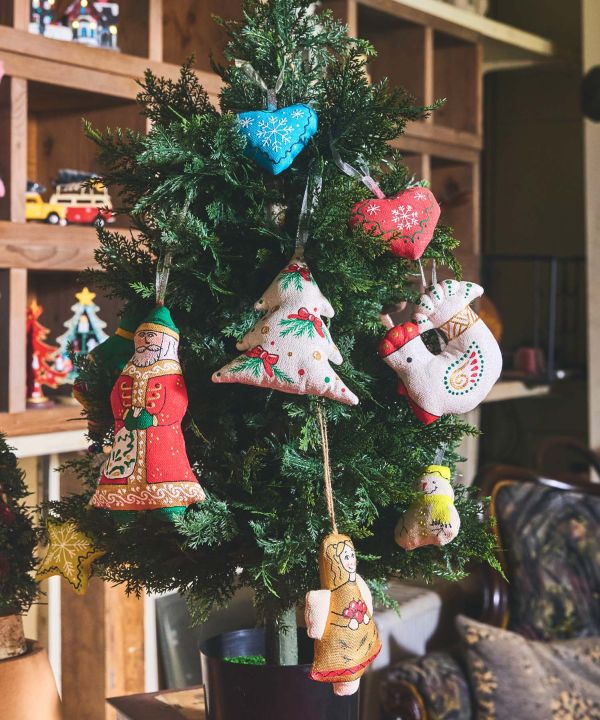 Fromウクライナ】ニコラスオーナメント(WHITE): 『欧州航路』