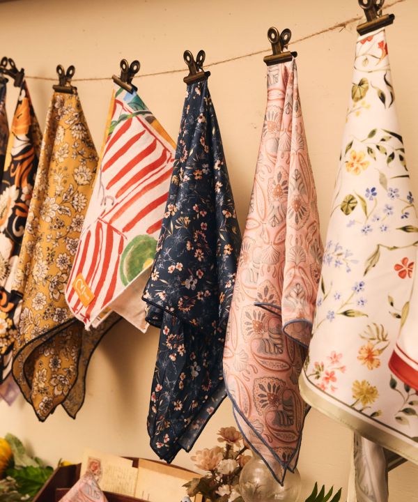 �yFrom�t�����X�z�~�����[�Y�t���[���X�J�[�t