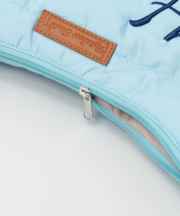 �����A�V�����_�[