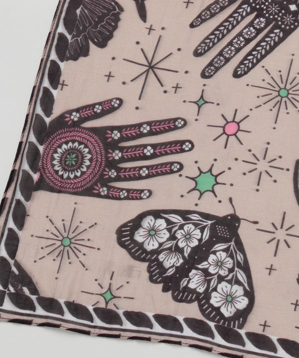 �A�~�b�g�X�J�[�t