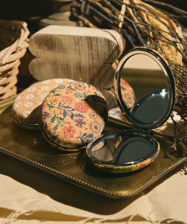 ���G�[�W���~���[