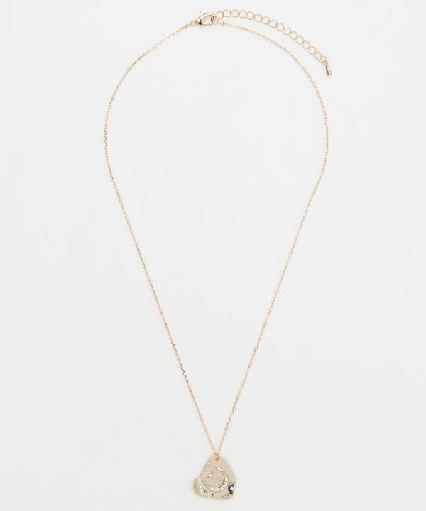 ���[���v���[�g�l�b�N���X