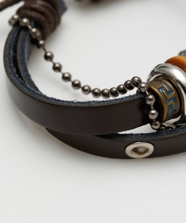 �N�E�����U�[�u���X