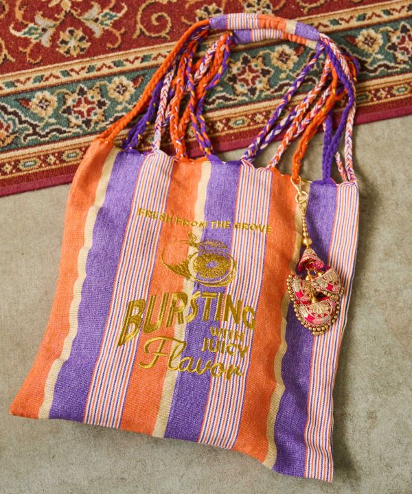 �U���h�[�W�`���[��