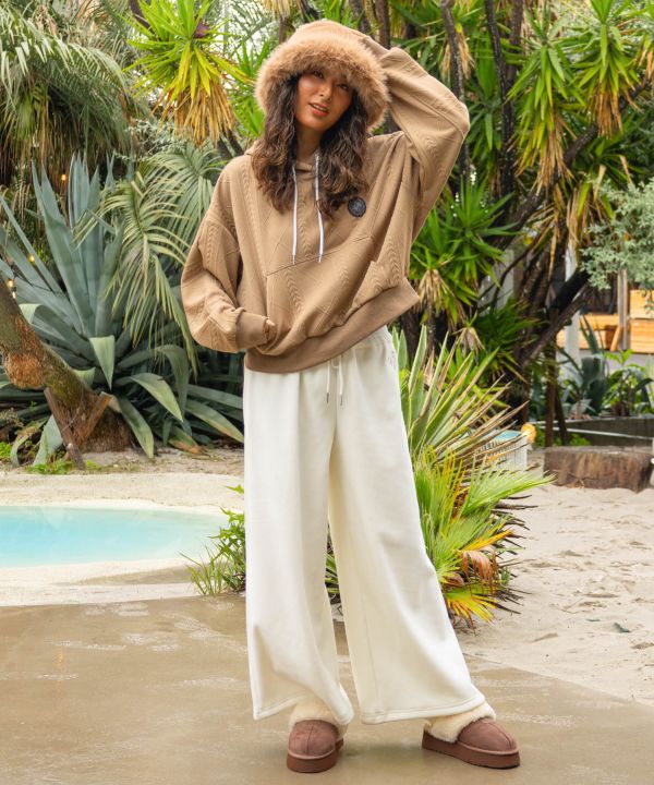 ���j�X�s�n�o�ySURF&Palms�z