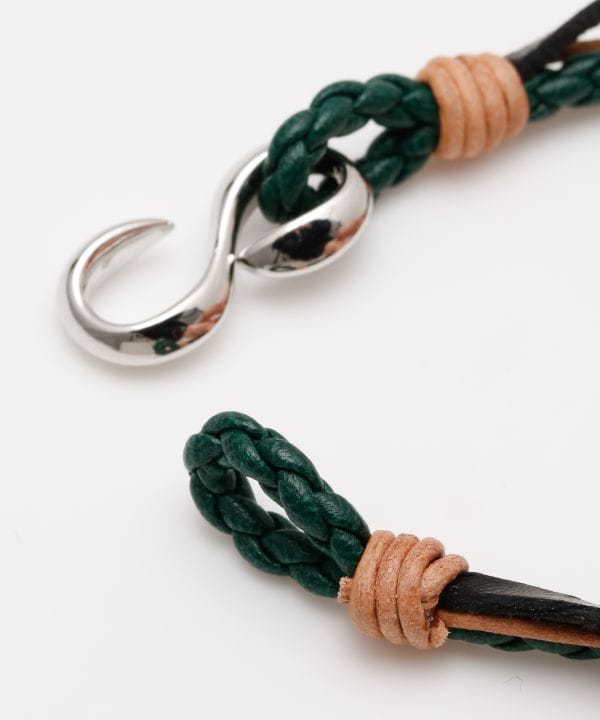 �����Y���^�[�N�u���X