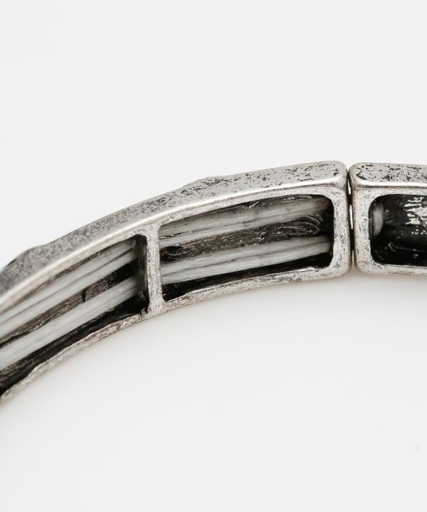 �����Y�X�^�[�����u���X