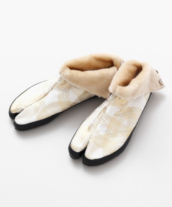 �n�߂̔��{�A����