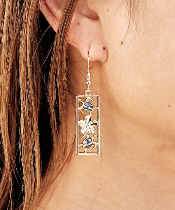 �z�k�V�F���l�b�N���X���s�A�X