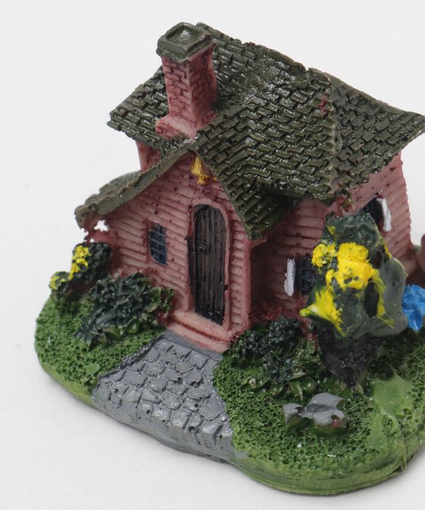 �X���[���n�E�X�I�[�i�����g