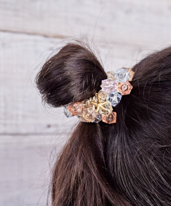 コンプレックスビズ　SWAROVSKIパール　ホワイト　ヘアゴム　新品未使用 Amazon | コンプレックスビズ レディアリーシャイン ポニー