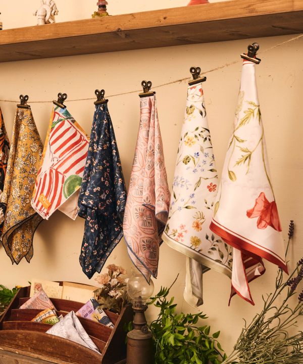 �yFrom�t�����X�z�~�����[�Y�G�N���n���J�`