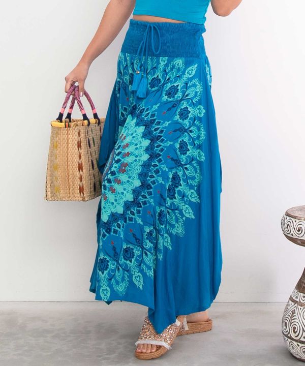 �������A�X�J�[�g