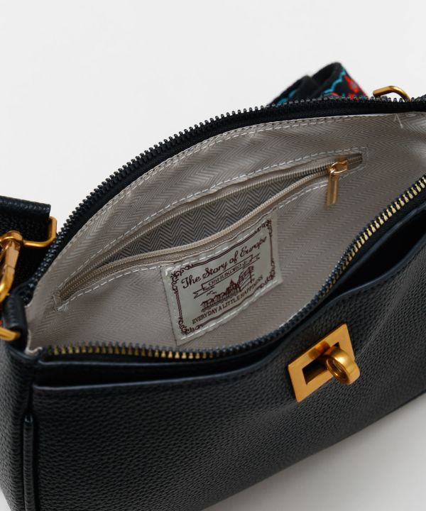 ���}�j�A�V�����_�[