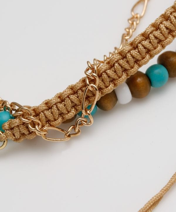 �j�E�^�[�R�A���N���b�g