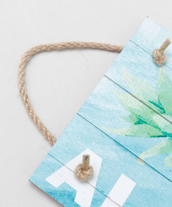 �A���n�T�C���{�[�h�r