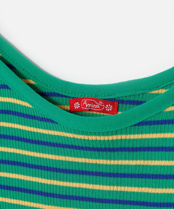 �p���^���N