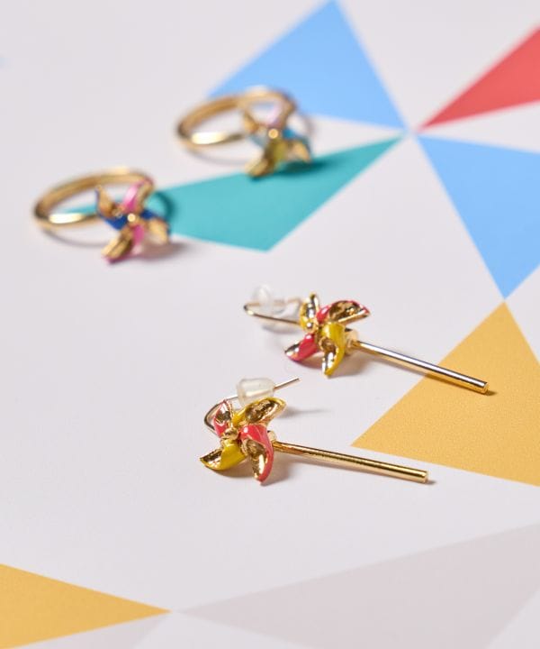 ���ԃs�A�X