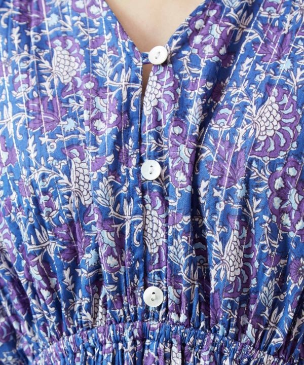 �o�T���^�����s�[�X