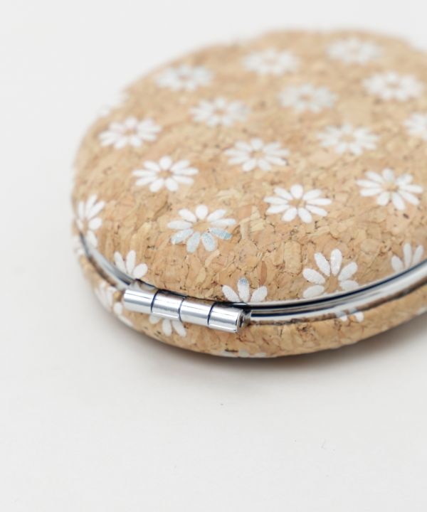 ���G�[�W���~���[