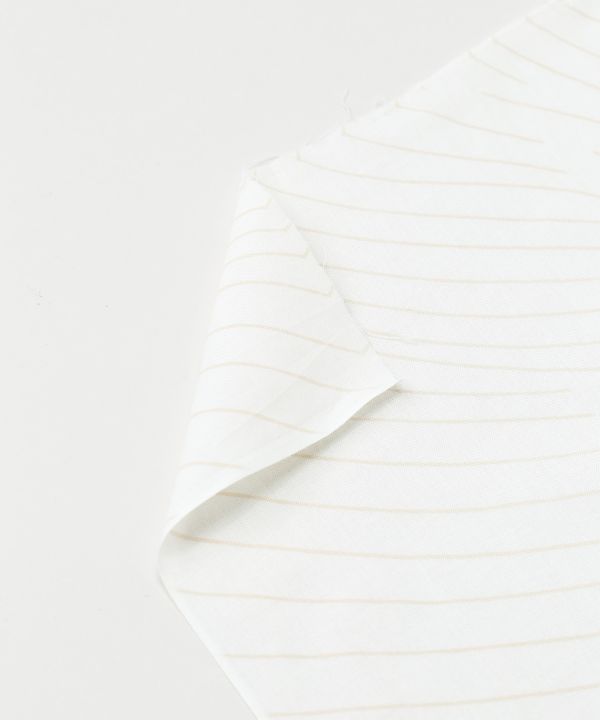 ���@����@