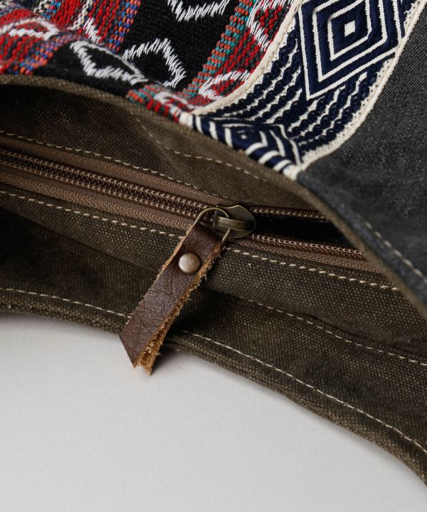 �W���h�V�����_�[