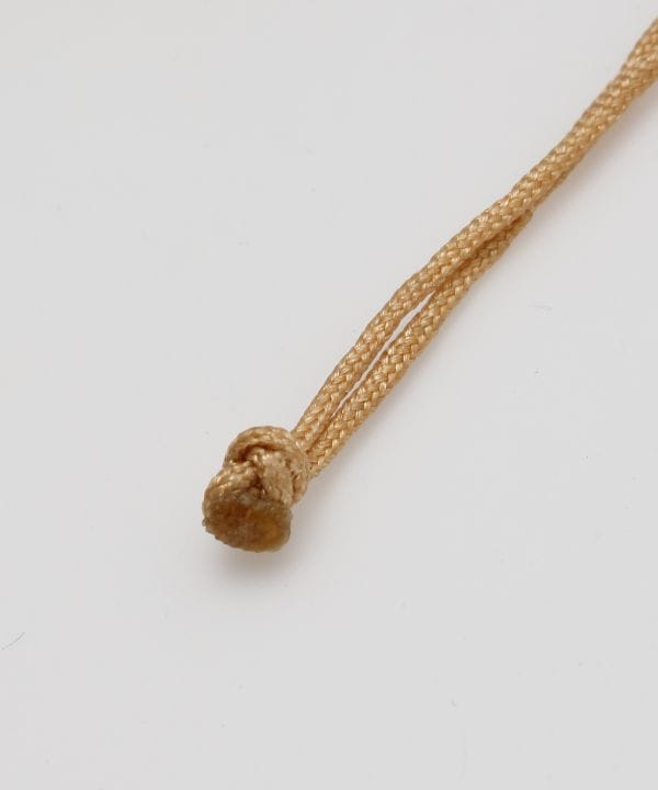 �j�E�^�[�R�A���N���b�g