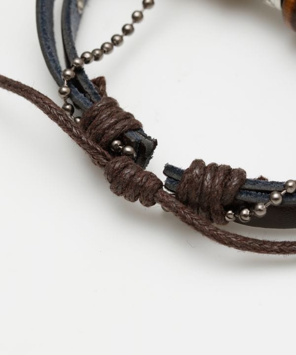 �N�E�����U�[�u���X