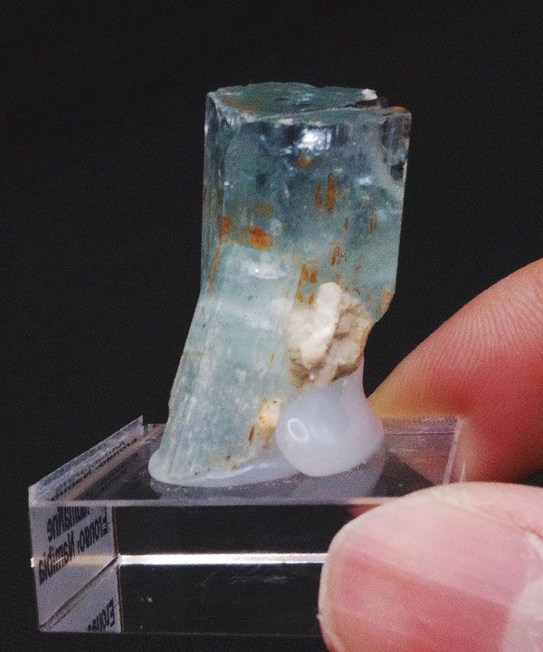 �y��_���z�A�N�A�}��������