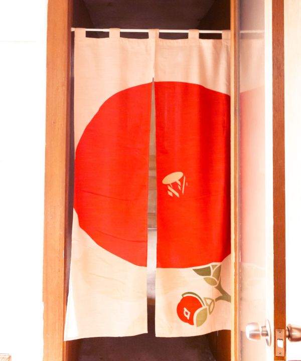 和の暖簾(TSUBAKI RED): 『倭物や カヤ』公式通販