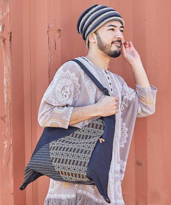 �R�}�����a�`�f