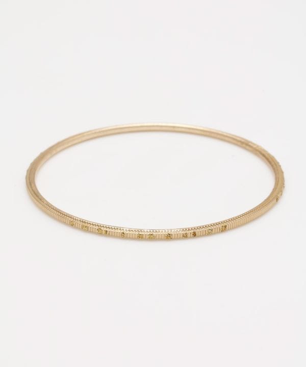 �h�b�g�����o���O��