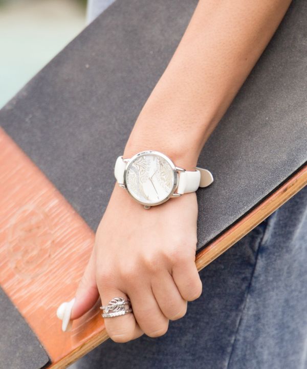 �V�F���n���W���V���o�[�E�H�b�`