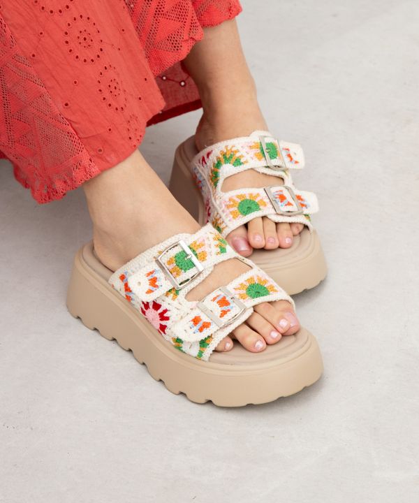 �N���V�F�T���_��