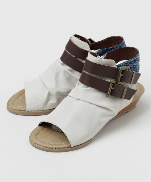 �f�B���T���_��