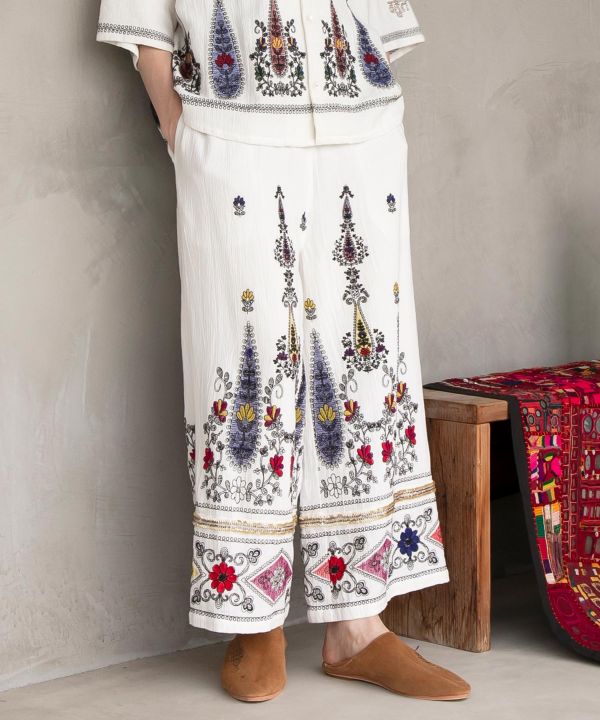 �A�i�[�V���p���c