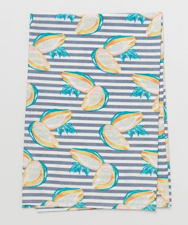 �t���[�c�e�[�u���N���X