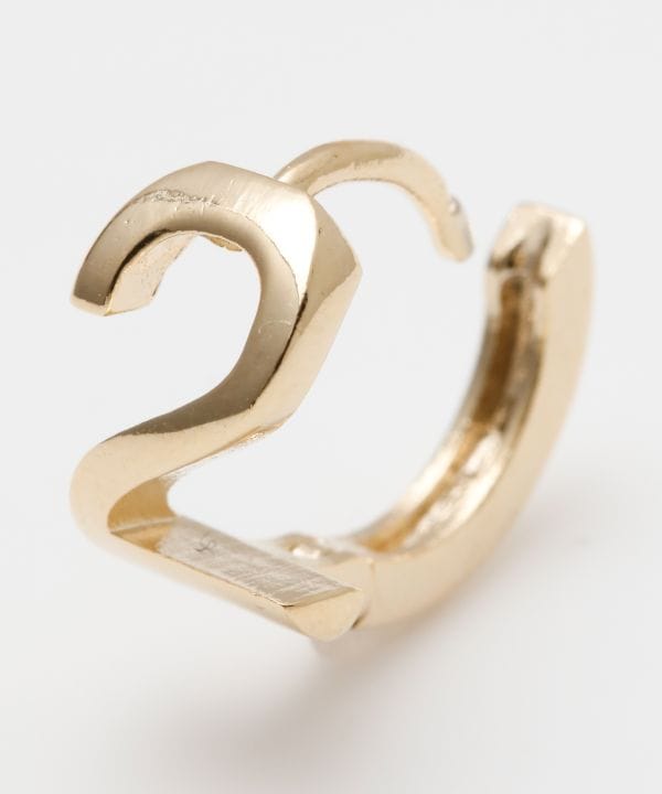 �i���o�[���b�J�s�A�X