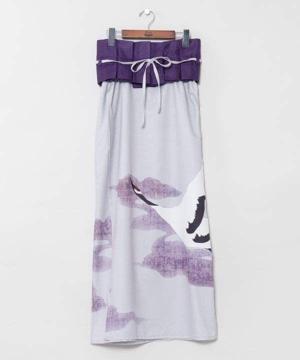 �ߎ��ѕt���X�J�[�g