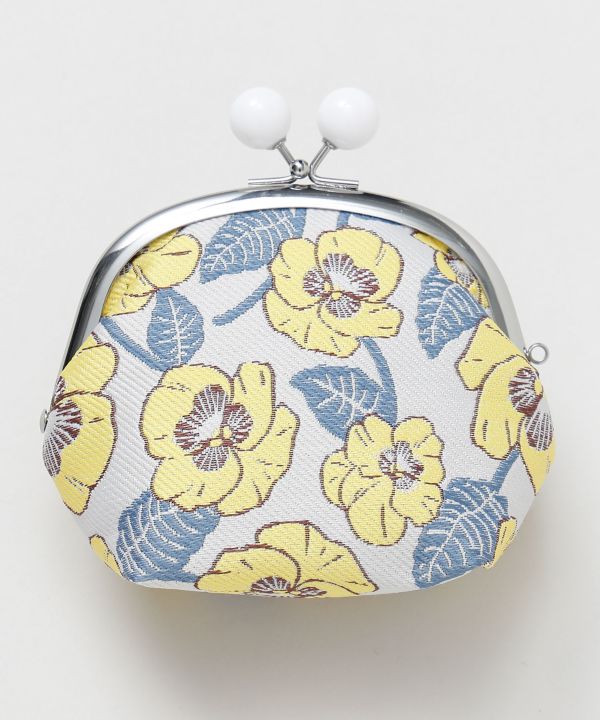 ���a���_���}���`����