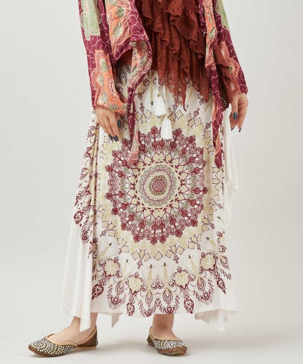 �������A�X�J�[�g