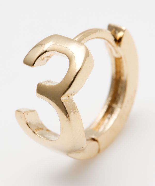 �i���o�[���b�J�s�A�X