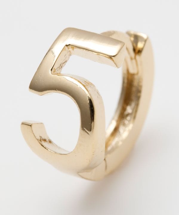 �i���o�[���b�J�s�A�X