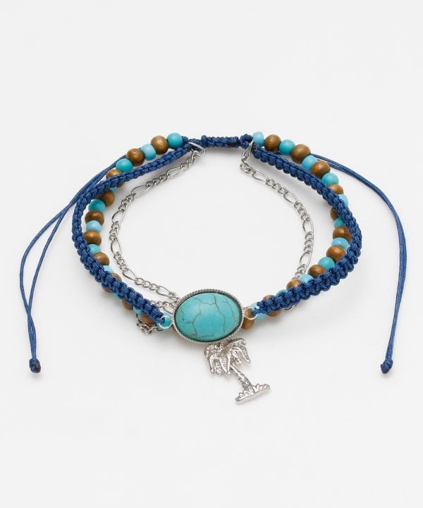 �j�E�^�[�R�A���N���b�g