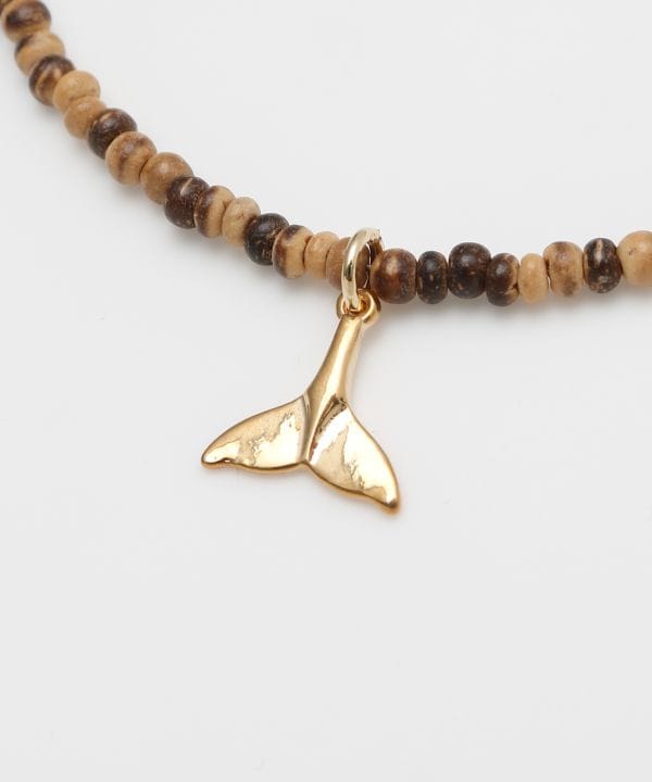 �e�C���r�[�Y�l�b�N���X