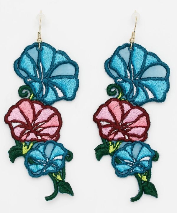 �u���s�A�X